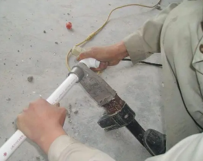 讷河漏水维修电话